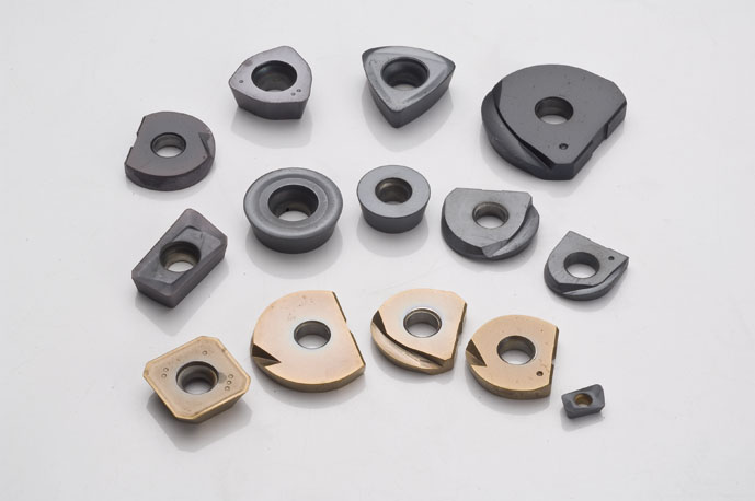 Tungsten carbide drill inserts