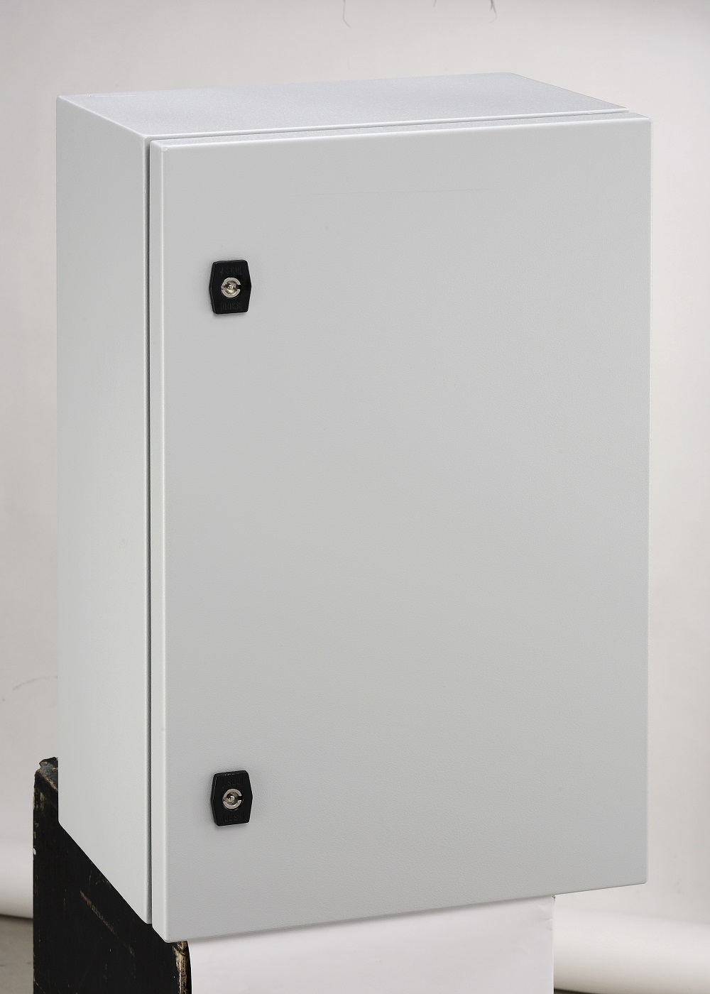 ES Series Wall Mount Enclosure with Gland Plate Single-Door, IP66 -ES Series