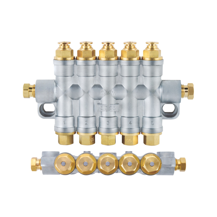 Quantified decompression thin oil distributor