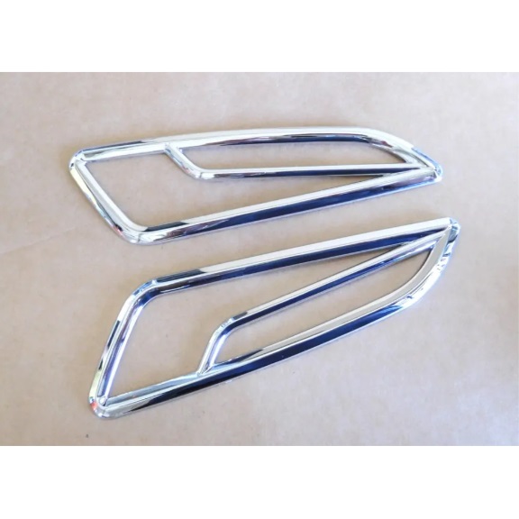 Motorcycle Parts Supplier for Grille, Front Winker Lamp for Vespa Primavera Sprint 3Vie