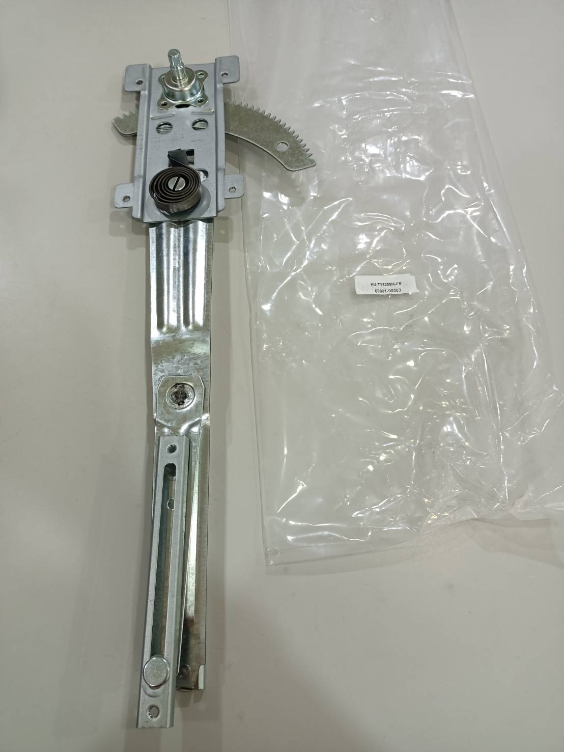 車窗升降器 Window regulators LH  For Toyota-OE:69801-90303-69801-90303